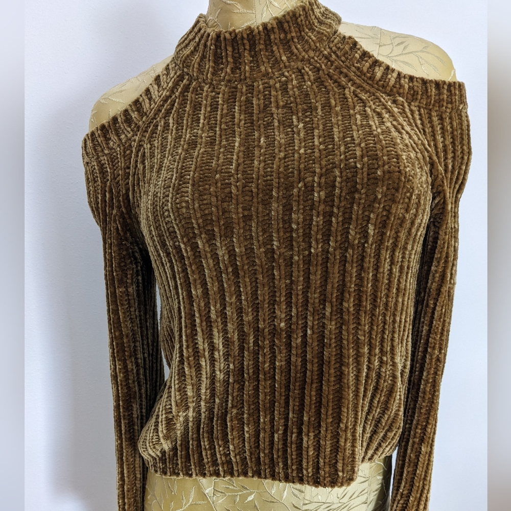 Express Ribbed Sweater in Gold